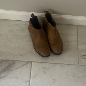 Sorel women’s  Tan  Boots